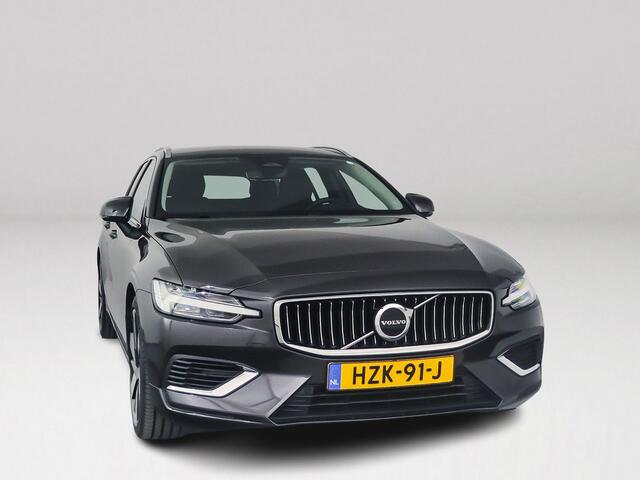 Volvo V60 T6 Plug-in hybrid AWD Essential Bright | SOH 99% | Parkeercamera | Stoel- en Stuurverwarming | Cruise control