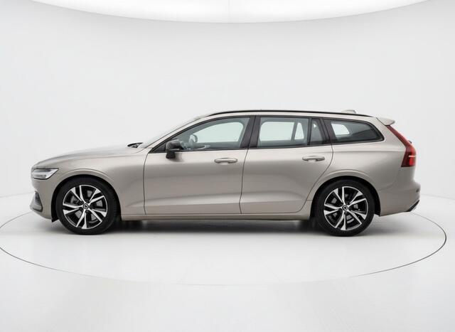 Volvo V60 2.0 B4 PLUS DARK, Leder, Lane, LED, ACC