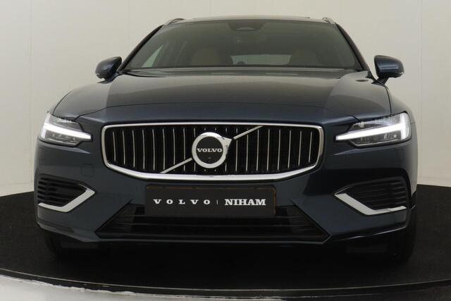 Volvo V60 T8 PLUG-IN HYBRID AWD ULTRA BRIGHT *FULL OPTIONS!* -PANO.DAK|BOWERS&WILKINS|GEVENT.LEDER+MASSAGE|360°CAM|HEAD-UP DISP.|19"