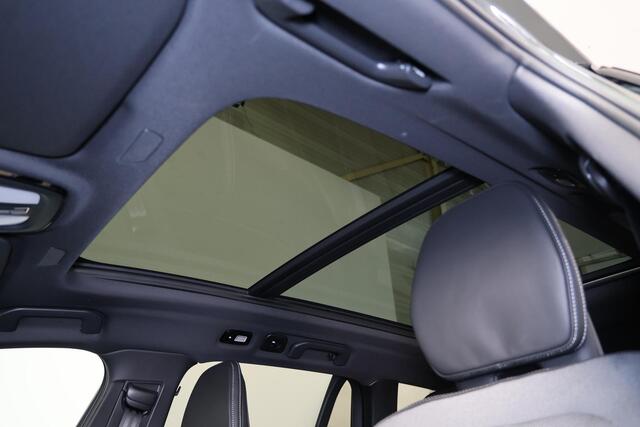 Volvo V60 T6 Recharge AWD Plus Dark - Panorama/schuifdak - IntelliSafe Assist & Surround - 360º Camera - Harman/Kardon audio - Verwarmde voorstoelen, stuur & achterbank - Parkeersensoren voor & achter - Elektr. bedienb. voorstoelen met geheugen - Head up display - 