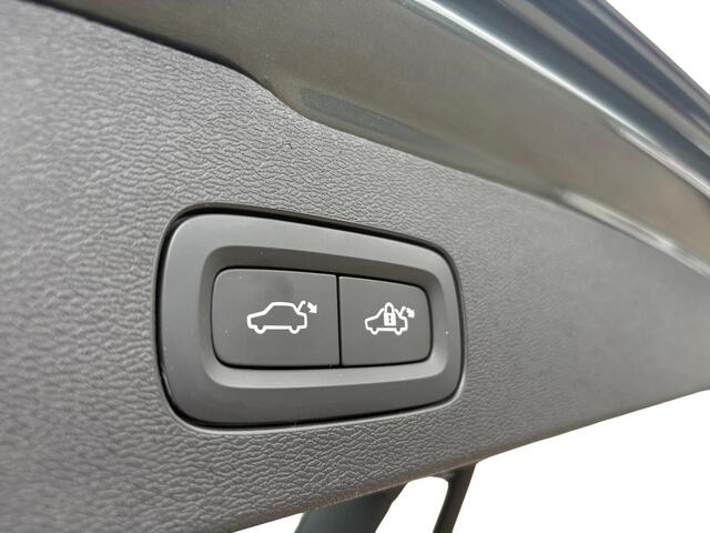 Volvo V60 2.0 T6 Plug-in hybrid AWD Plus Dark l Trekhaak l Semi wegklapbare trekhaak l