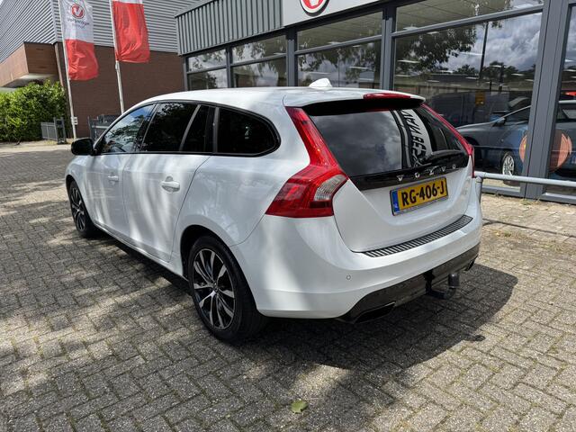 Volvo V60 1.5 T2 Polar+ Dynamic LEDER-TREKHAAK-AUTOMAAT