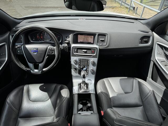 Volvo V60 1.5 T2 Polar+ Dynamic LEDER-TREKHAAK-AUTOMAAT