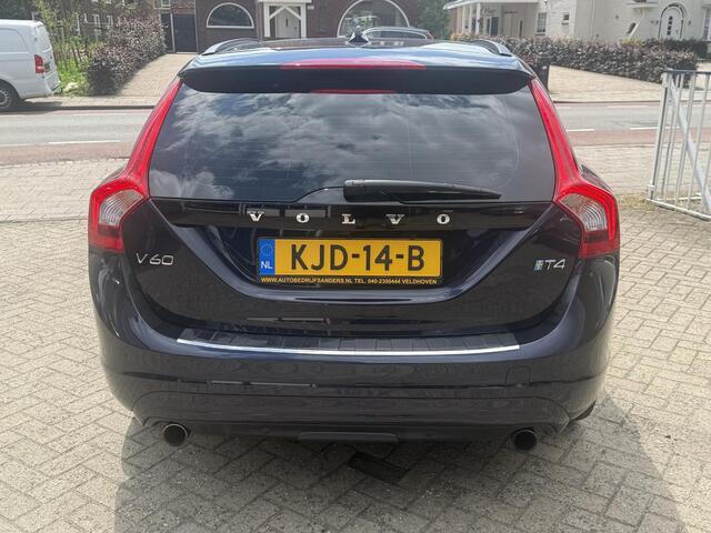 Volvo V60 2.0 T4 190 pk Momentum