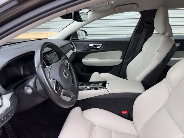 Volvo V60 2.0 T6 Twin Engine AWD Inscription / Audio H&K / Elektrisch bestuurdersstoel / Trekhaak /