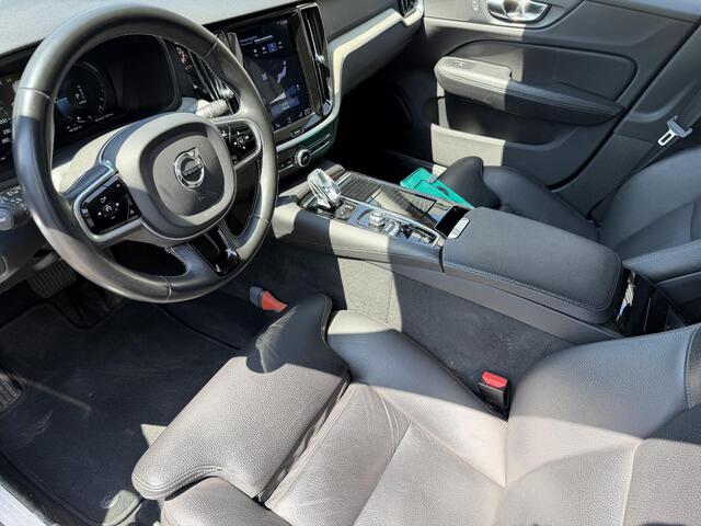 Volvo V60 2.0 T6 Twin Engine AWD Inscription | Memory | Camera | BTW |