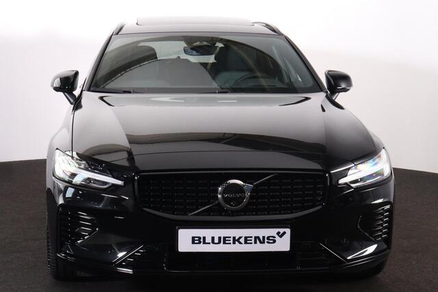 Volvo V60 T6 Recharge AWD Plus Dark - Panorama/schuifdak - IntelliSafe Assist & Surround - 360º Camera - Harman/Kardon audio - Verwarmde voorstoelen, stuur & achterbank - Parkeersensoren voor & achter - Elektr. bedienb. voorstoelen met geheugen - Head up display - 