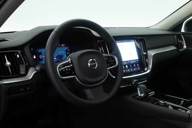 Volvo V60 2.0 T6 Plug-in hybrid AWD Plus Dark | SOH 101.9% | Forest Lake | Pano | Head-Up | Harman Kardon | 360cam | Pilot Assist | Stoel-Stuurverw.