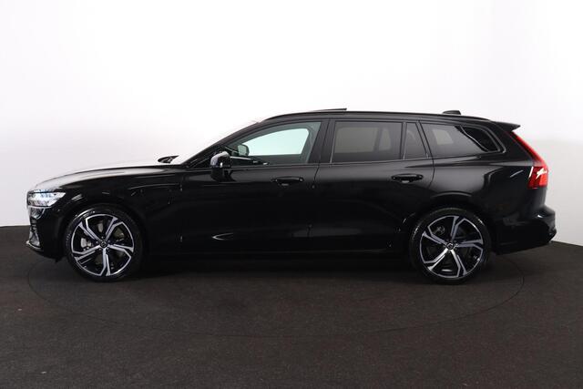 Volvo V60 T6 Recharge AWD Plus Dark - Panorama/schuifdak - IntelliSafe Assist & Surround - 360º Camera - Harman/Kardon audio - Verwarmde voorstoelen, stuur & achterbank - Parkeersensoren voor & achter - Elektr. bedienb. voorstoelen met geheugen - Head up display - 
