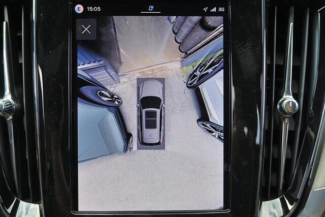 Volvo V60 T6 Recharge AWD Plus Dark - Panorama/schuifdak - IntelliSafe Assist & Surround - 360º Camera - Harman/Kardon audio - Verwarmde voorstoelen, stuur & achterbank - Parkeersensoren voor & achter - Elektr. bedienb. voorstoelen met geheugen - Head up display - 