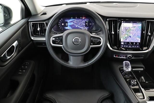 Volvo V60 T8 PLUG-IN HYBRID AWD ULTRA DARK -PANO.DAK|HARMAN/KARDON|GEVENT.LEDER+MASSAGE|360°CAM|HEAD-UP DISP.|PRIVACY.GLAS|TREKHAAK|19"