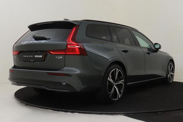 Volvo V60 T8 PLUG-IN HYBRID AWD ULTRA DARK -PANO.DAK|HARMAN/KARDON|GEVENT.LEDER+MASSAGE|360°CAM|HEAD-UP DISP.|PRIVACY.GLAS|TREKHAAK|19"