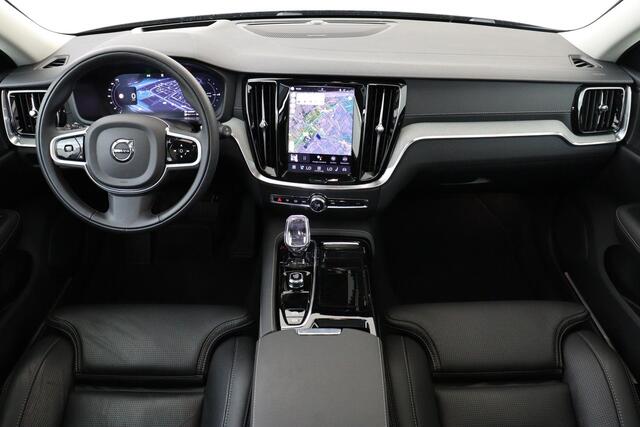 Volvo V60 T8 PLUG-IN HYBRID AWD ULTRA DARK -PANO.DAK|HARMAN/KARDON|GEVENT.LEDER+MASSAGE|360°CAM|HEAD-UP DISP.|PRIVACY.GLAS|TREKHAAK|19"