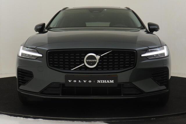 Volvo V60 T8 PLUG-IN HYBRID AWD ULTRA DARK -PANO.DAK|HARMAN/KARDON|GEVENT.LEDER+MASSAGE|360°CAM|HEAD-UP DISP.|PRIVACY.GLAS|TREKHAAK|19"