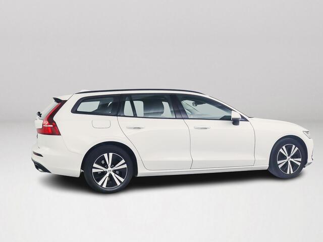 Volvo V60 B3 Essential | Park assist | Cruise control | Climate control
