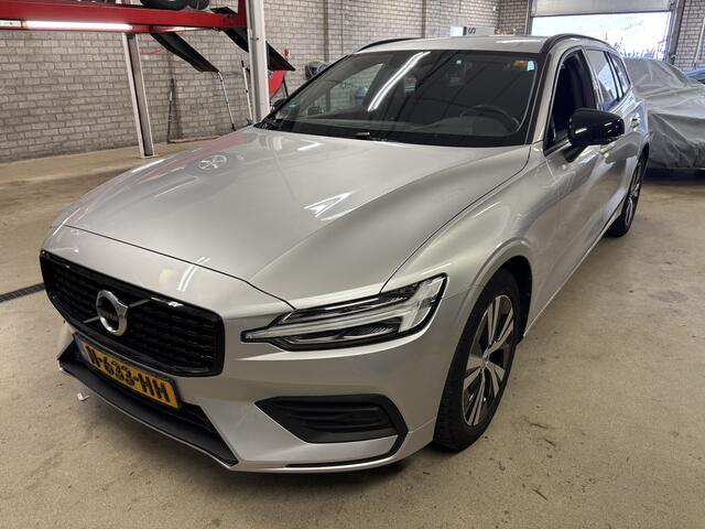 Volvo V60 2.0 B3 Momentum Advantage Goed Lezen! Niet voor particulieren!! Alleen voor een RWD erkend bedrijf Heeft oliepomp modificatie nodig