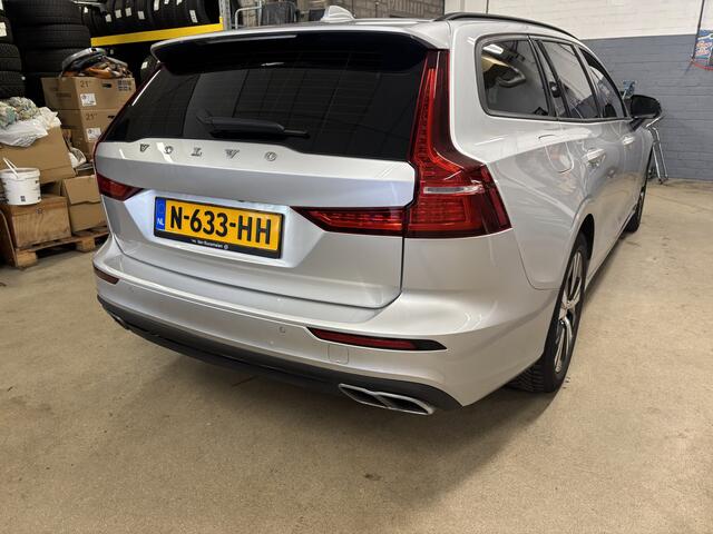 Volvo V60 2.0 B3 Momentum Advantage Goed Lezen! Niet voor particulieren!! Alleen voor een RWD erkend bedrijf Heeft oliepomp modificatie nodig