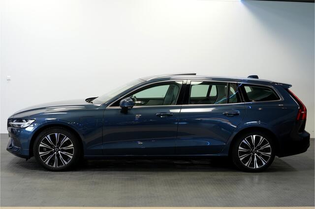 Volvo V60 2.0 T6 AWD 293kW/399pk Aut8 Plug-in hybrid Long Range Plus Bright PANORAMADAK + ADAPT.CRUISE + PILOT ASSIST + SPORTSTOELEN + EL.TREKHAAK + STOELVERWARMING V&A + STUURVERWARMING + ACHTERUITRIJCAMERA + BLIS + LANE ASSIST + LEER + PARKSENSOREN + 18" LM-VELGE