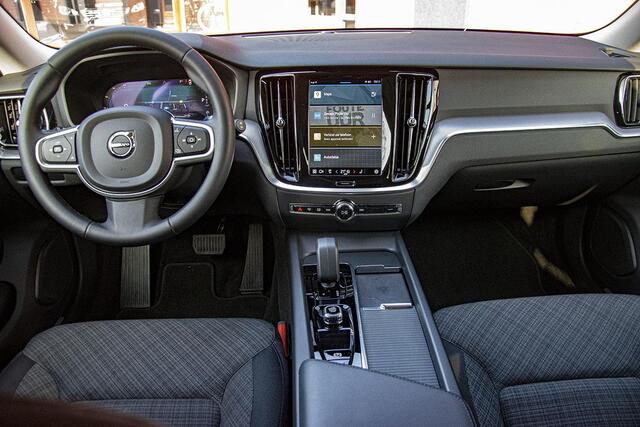 Volvo V60 2.0 B3 MILD HYBRID CORE GOOGLE
