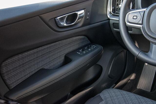 Volvo V60 2.0 B3 MILD HYBRID CORE GOOGLE