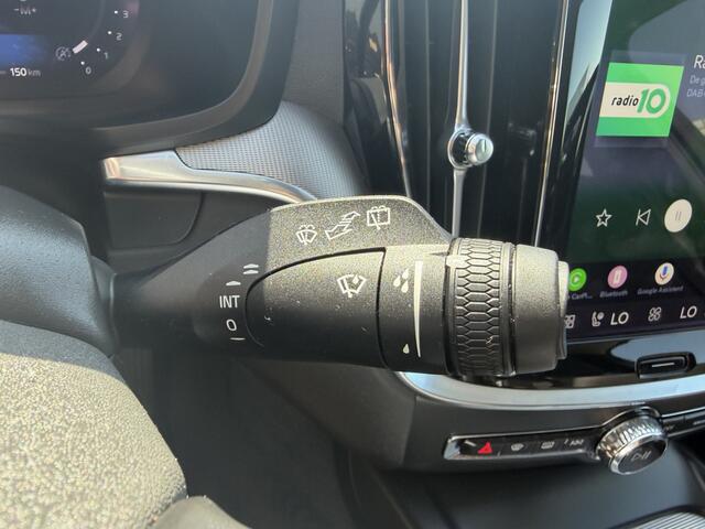 Volvo V60 2.0 B4 Plus Dark