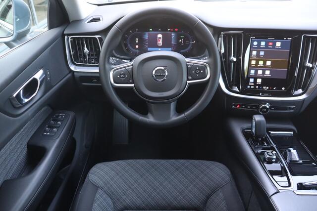 Volvo V60 2.0 T6 Plug-in hybrid AWD Core Bright - NL- Auto!! Stoel+Stuurverw I Adap Cruise I Camera
