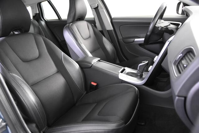 Volvo V60 1.5 T3 Polar+ *Leer*Navigatie*Schuifdak*Stoelverwarming*