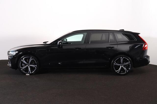Volvo V60 T8 Recharge AWD Plus Dark - IntelliSafe Assist & Surround - 360º Camera - Harman/Kardon audio - Adaptieve LED koplampen - Verwarmde voorstoelen, stuur & achterbank - Parkeersensoren voor & achter - Elektr. bedienb. voorstoelen met geheugen - Extra getint 