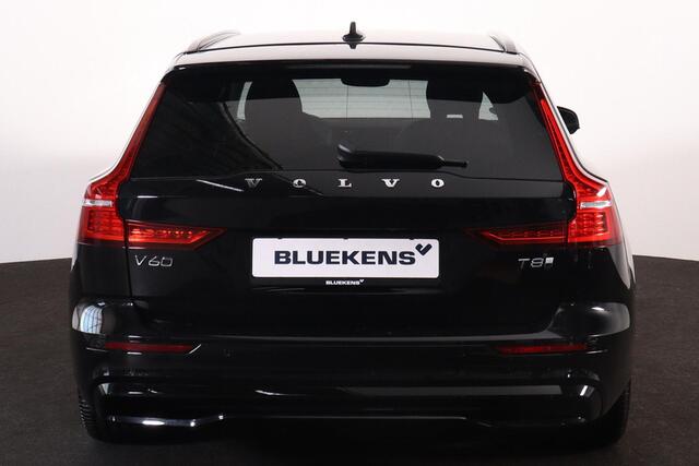Volvo V60 T8 Recharge AWD Plus Dark - IntelliSafe Assist & Surround - 360º Camera - Harman/Kardon audio - Adaptieve LED koplampen - Verwarmde voorstoelen, stuur & achterbank - Parkeersensoren voor & achter - Elektr. bedienb. voorstoelen met geheugen - Extra getint 