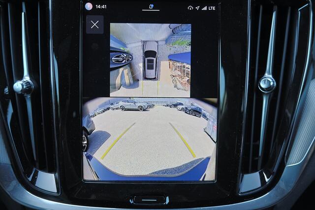Volvo V60 T8 Recharge AWD Plus Dark - IntelliSafe Assist & Surround - 360º Camera - Harman/Kardon audio - Adaptieve LED koplampen - Verwarmde voorstoelen, stuur & achterbank - Parkeersensoren voor & achter - Elektr. bedienb. voorstoelen met geheugen - Extra getint 