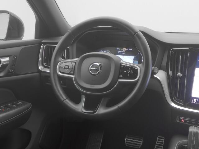 Volvo V60 2.0 T6 Recharge AWD R-Design | PANO | STOELVERW. | LEDER