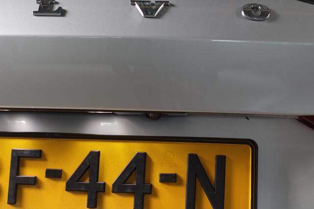 Volvo V60 2.0 B4 R-Design Mem. seats I Dode hoek I Stoelverw