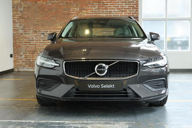 Volvo V60 B4 Automaat Core | Blond Lederen bekleding | Adaptive Cruise Control | Google Infotainment | Parkeersensoren voor + achter | Dealeronderhouden | Climate Control |