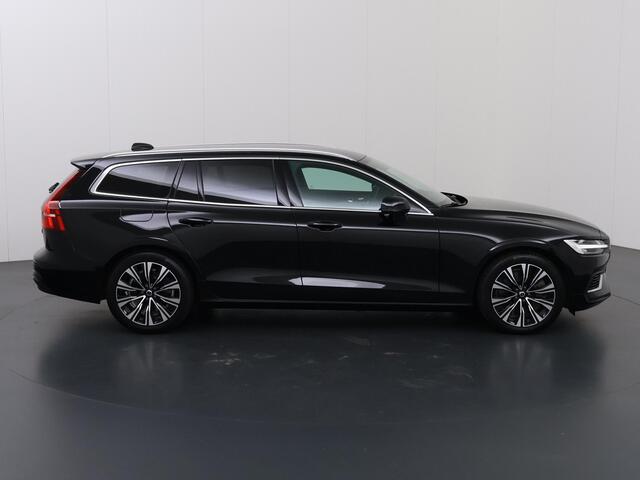 Volvo V60 2.0 T6 Plug-in hybrid AWD Plus Bright | Elektr. Trekhaak | Navigatie | Stoel/Stuurverwarming | Parkeercamera | Cruise Control Adaptief | elektr. Achterklep |