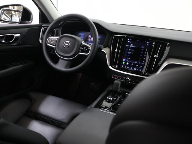 Volvo V60 2.0 T6 Plug-in hybrid AWD Plus Bright | Elektr. Trekhaak | Navigatie | Stoel/Stuurverwarming | Parkeercamera | Cruise Control Adaptief | elektr. Achterklep |
