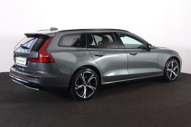 Volvo V60 T6 Recharge AWD Plus Dark - Panorama/schuifdak - IntelliSafe Assist & Surround - 360º Camera - Harman/Kardon audio - Verwarmde voorstoelen, stuur & achterbank - Parkeersensoren voor & achter - Elektr. bedienb. voorstoelen met geheugen - Head up display -
