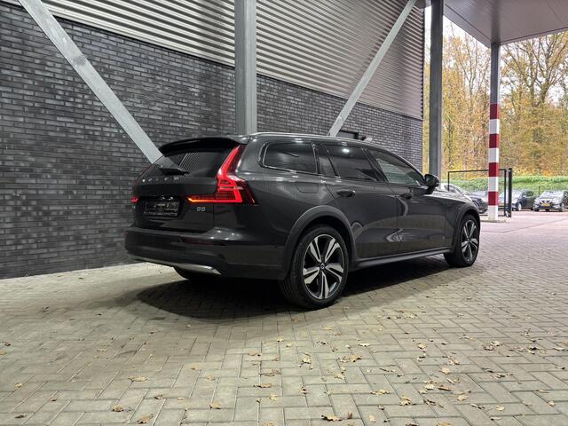 Volvo V60 CROSS COUNTRY B5 AWD Plus Bright | Panoramadak | 360° Camera | ACC | harman/kardon | BLIS | 19 Inch