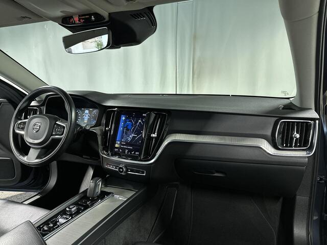 Volvo V60 CROSS COUNTRY 2.0 B5 AWD Pro Automaat | Trekhaak | Leder | Memory