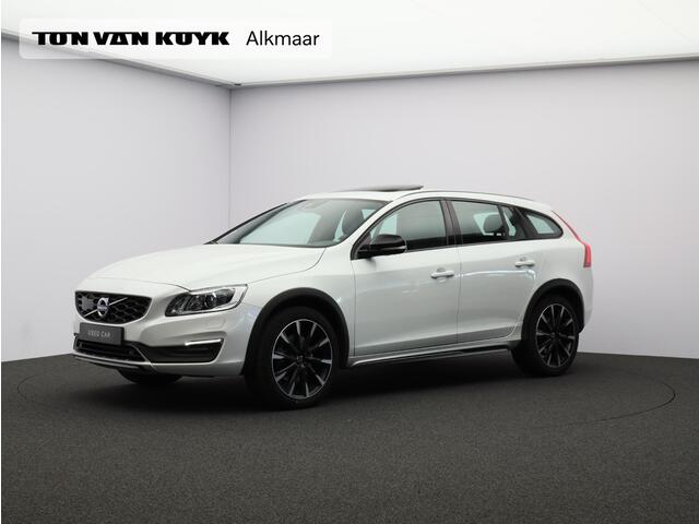 Volvo V60 CROSS COUNTRY 2.0 T5 Polar+ / Lederen bekleding / Schuif-kantel dak / Standkachel / Elektrisch bedienbare voorstoelen / Trekhaak / Cruise controle / Parkeercamera achter /