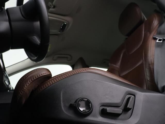 Volvo V60 CROSS COUNTRY 2.0 T5 AWD Pro | Stoelventilatie | Massage | Massage | Trekhaak | Adaptive cruise | Nappaleder | Camera | Carplay | Harman/Kardon | Stoelverwarming | Navigatie | Memory | Full LED