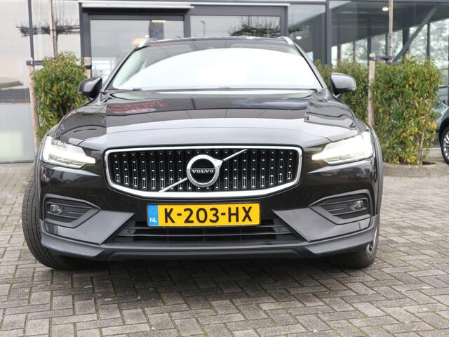 Volvo V60 CROSS COUNTRY 2.0 B5 AWD Pro NAVI ADAP CRUISE