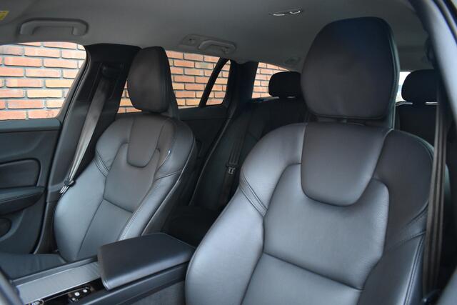 Volvo V60 CROSS COUNTRY B5 265PK AWD Plus | Styling Kit | 20'' | 360 Camera | Harman/Kardon | Trekhaak |