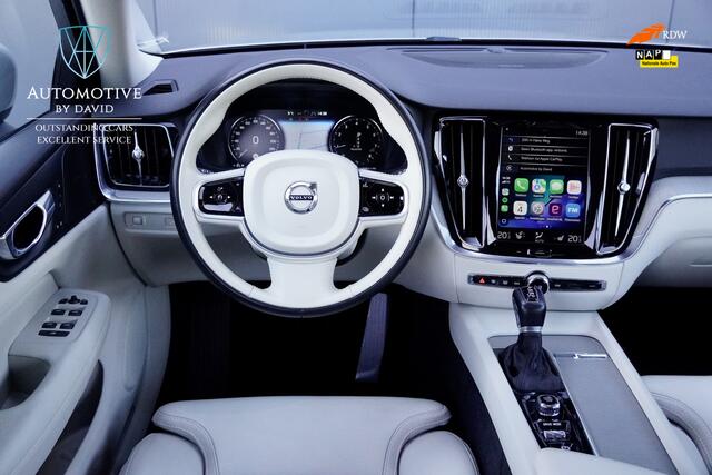 Volvo V60 CROSS COUNTRY 2.0 T5 250 PK AWD PRO AUTOMAAT / TREKHAAK / LEDER / APPLE CARPLAY / DAB / LEDER / 1e EIGENAAR / BTW AUTO / HARMAN KARDON