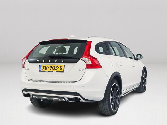 Volvo V60 CROSS COUNTRY 2.0 D3 Polar+ | Parkeersensoren achter | Stoelverwarming | Cruise control | Trekhaak
