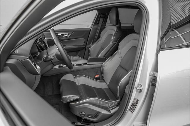 Volvo V60 CROSS COUNTRY 2.0 B5 AWD Plus Camera Stuur & Stoelverw H/K Memory Standverwarming