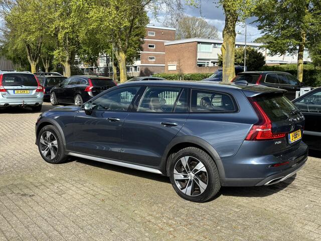 Volvo V60 CROSS COUNTRY 2.0 B5 AWD Pro Panorama dak Keyless On call