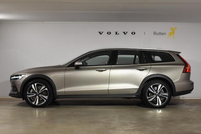 Volvo V60 CROSS COUNTRY B5 250PK Automaat AWD Pro / Adaptive Cruise Control / Bowers & Wilkins / 360 Graden Camera / Elektrisch glazen schuif-kanteldak / Head-up Display / Nappa leer met stoelventilatie / Massagefunctie voorstoelen / Elektrisch verstelbare stoelen met geheugen /