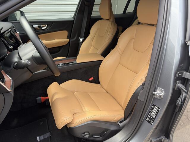 Volvo V60 CROSS COUNTRY B5 AWD / 19" Velgen / Stoel massage / Stoel ventilatie + verwarming / Black pack /