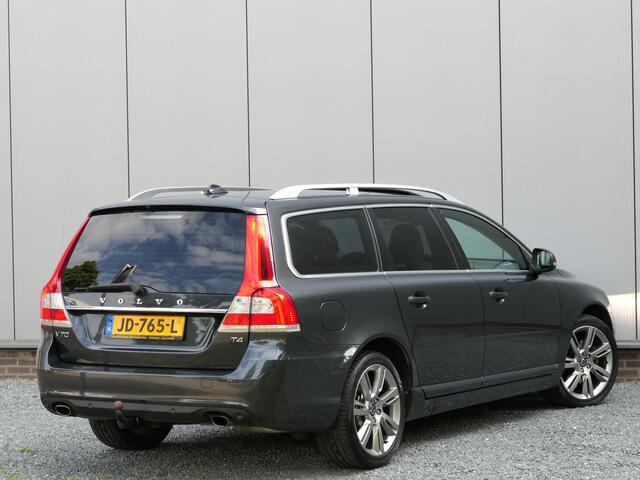 Volvo V70 2.0 T4 AUT Inscription Edition Schuifdak / Trekhaak / Stoelverwarming & verkoeling