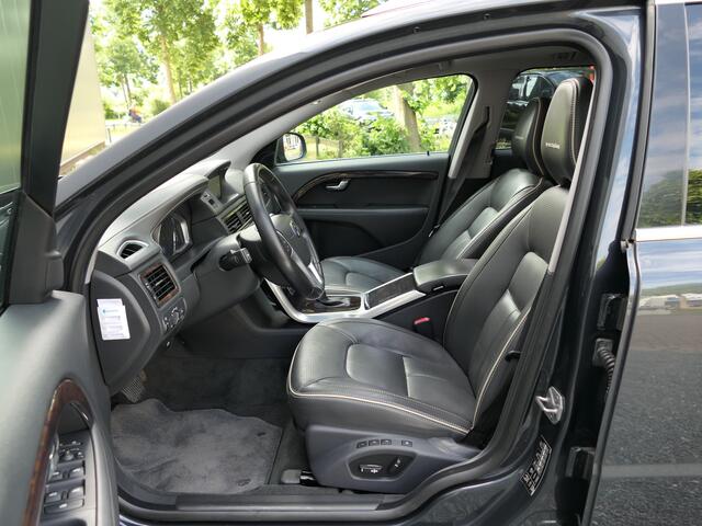 Volvo V70 2.0 T4 AUT Inscription Edition Schuifdak / Trekhaak / Stoelverwarming & verkoeling